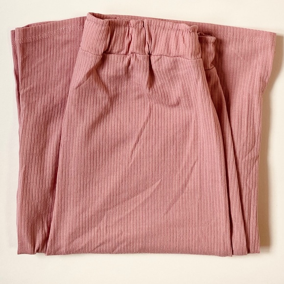 Front tie top & wide leg capri pants - Picture 3 of 3